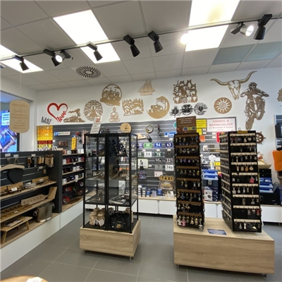 Schlüsseldienst Gravurshop Stempelshop Schildershop Personalisierte Geschenke Schuhservice – Bild 2