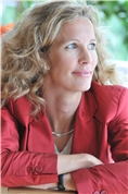 Dipl.-Kffr Sandra Helga Krien