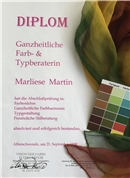 Marliese Martin - Typ-Farb- Stil- Brille- Kleiderschrank- Einkaufs- Imageberat